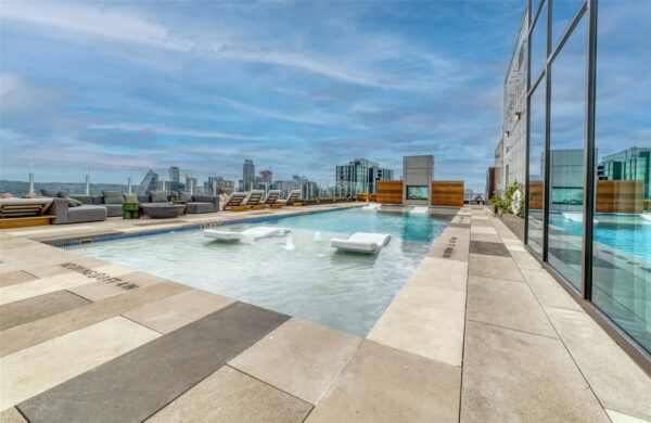 48 East Ave #2211, Austin