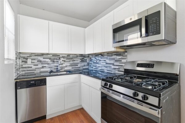 204 E 30th St #201, Austin