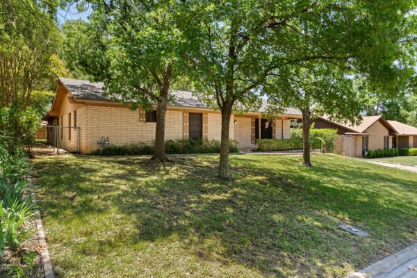 303 E 20th Ave, Belton