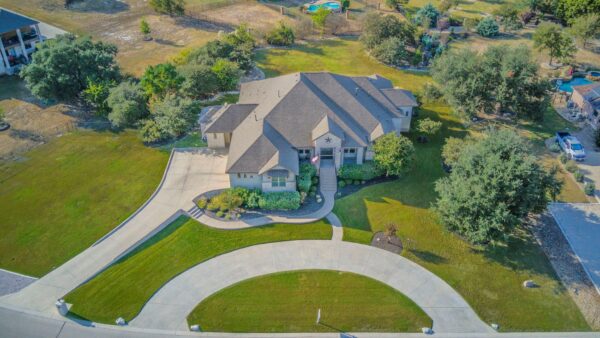205 Standing Oak Dr, Georgetown