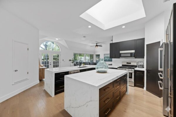 6435 Old Harbor Ln, Austin