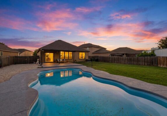 5929 Sardinia Dr, Round Rock