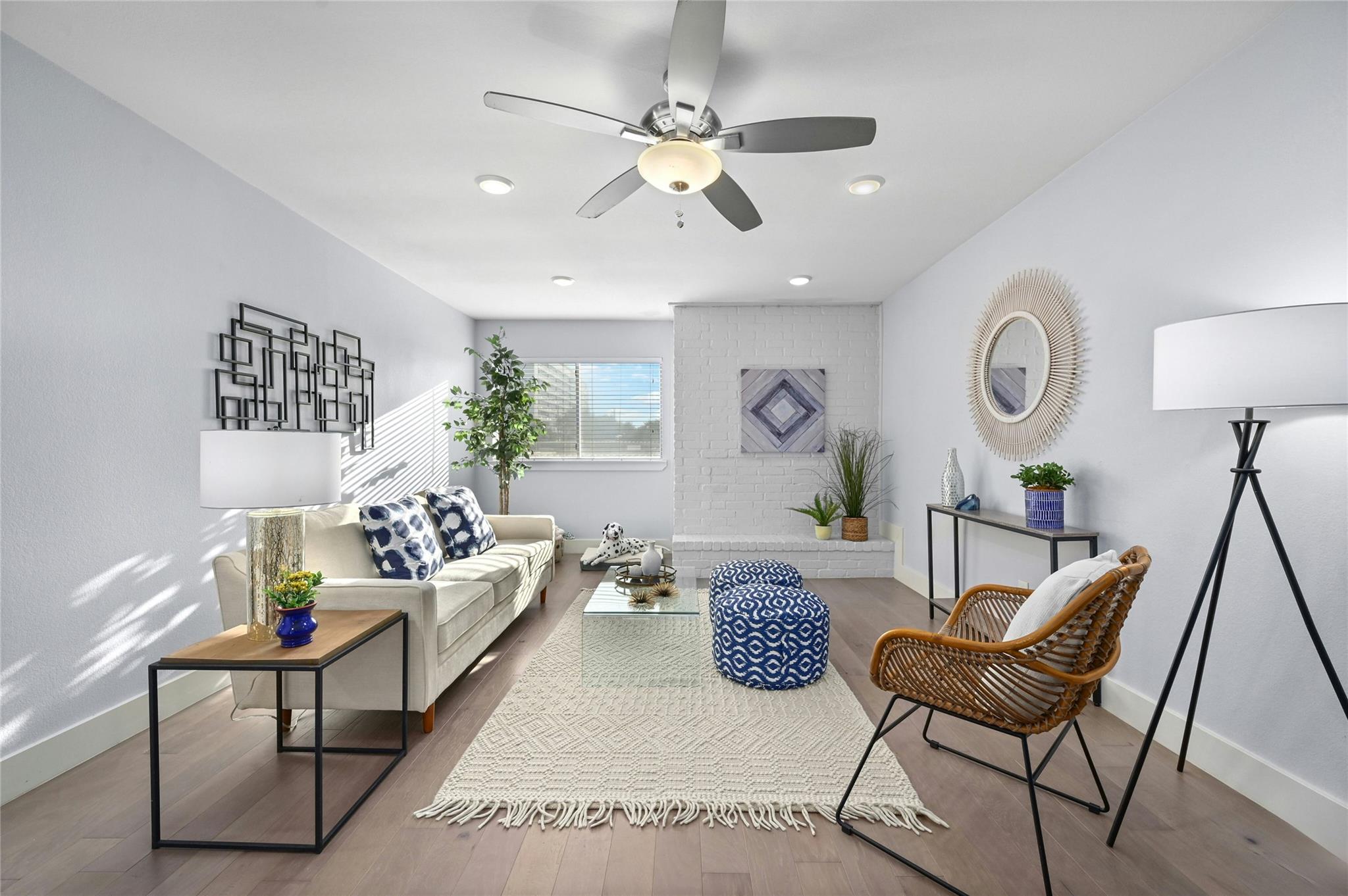 909 Reinli St #228, Austin, TX 78751
