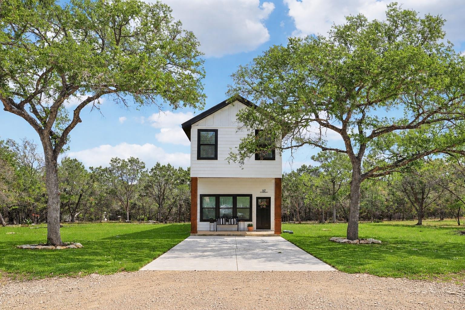 117 Golf Crest Dr #C, Wimberley, TX 78676