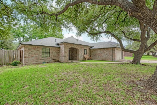 403 Hickory Ridge Trl, Pflugerville
