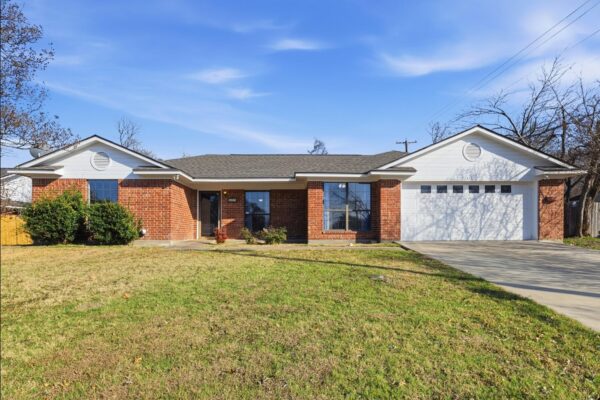 605 Erie Dr, Temple