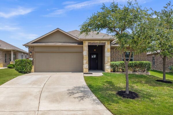 121 Shiner Ln, Georgetown