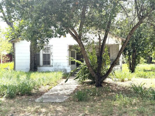 119 Pine St, Luling