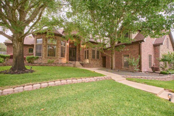 2205 Sunrise Dr, Belton