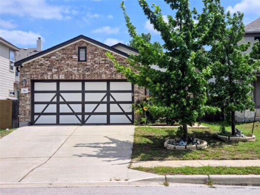 910 Solitude Dr, Pflugerville