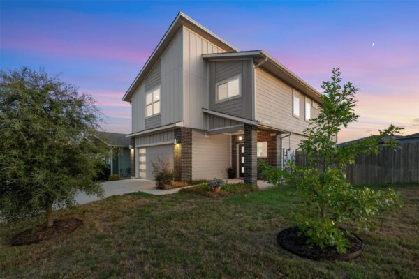 8301 Mimi Ln, Austin