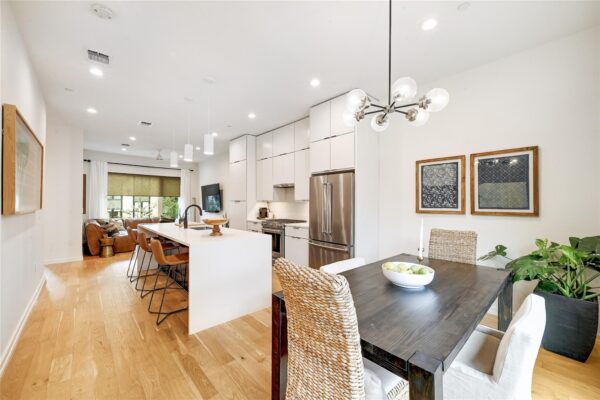 410 W Alpine Rd #7, Austin