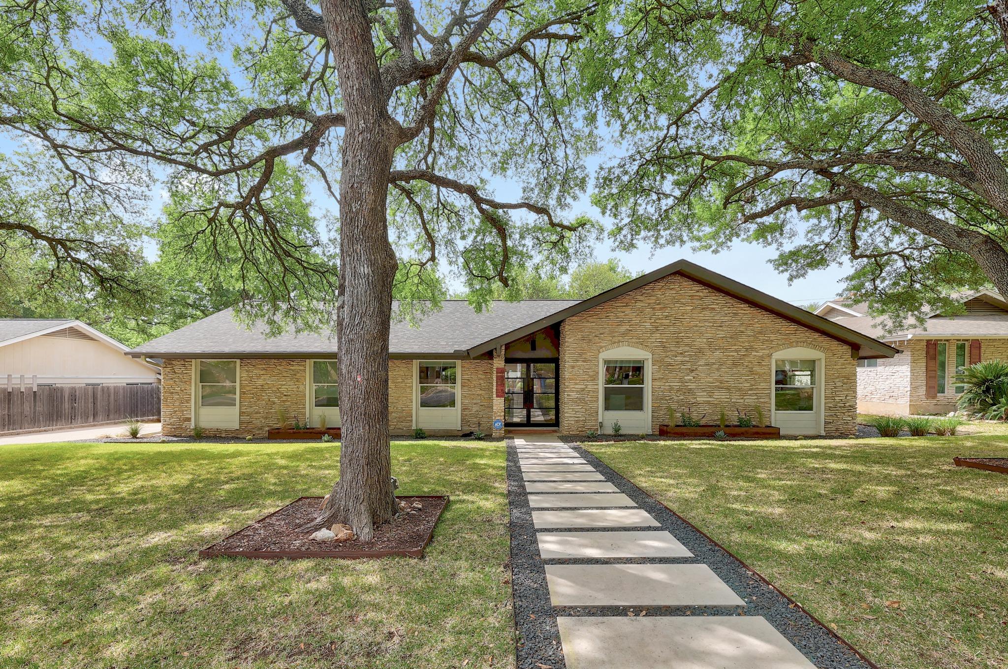 9305 Spring Hollow Dr, Austin, TX 78750