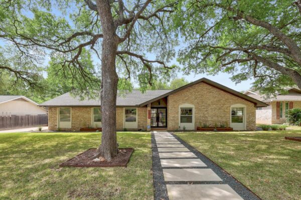 9305 Spring Hollow Dr, Austin