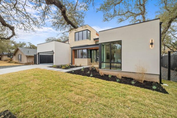 4216 Deepwoods Dr, Austin