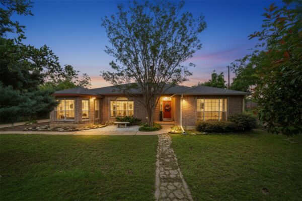 21142 Northland Dr, Lago Vista