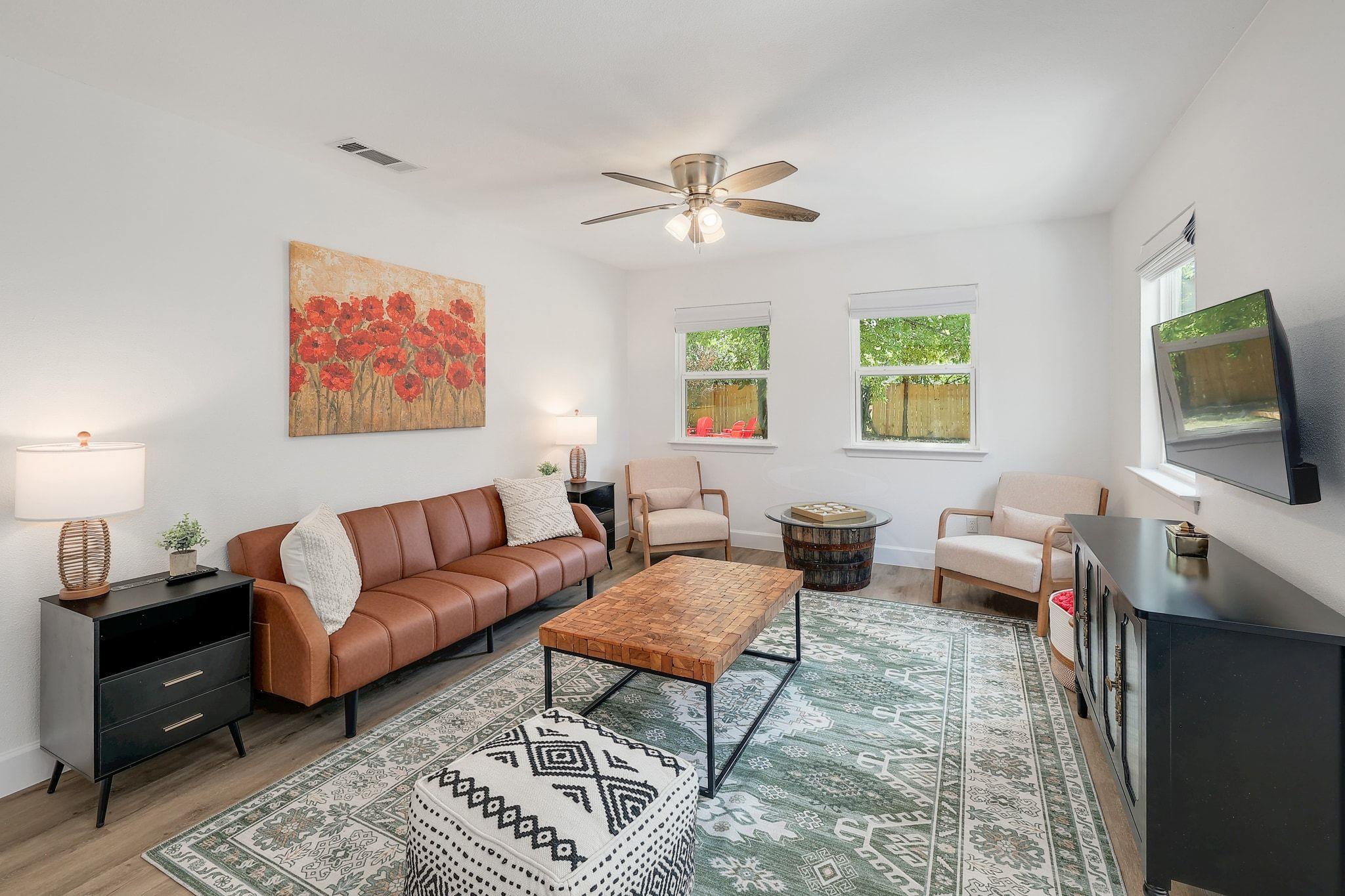 906 W 15th St, Georgetown, TX 78626
