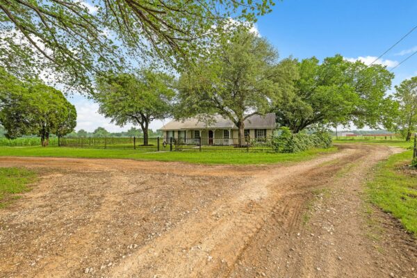 4265 County Road 123 None, Round Rock