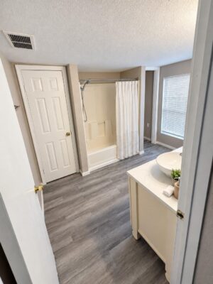 114 Royal St, Taylor