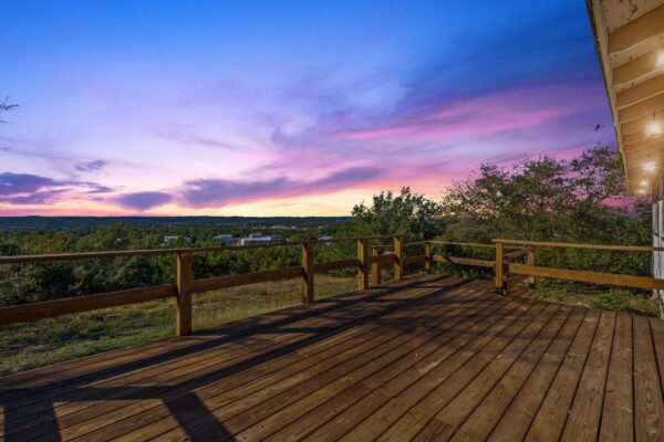 220 Harmon Hills Rd, Dripping Springs