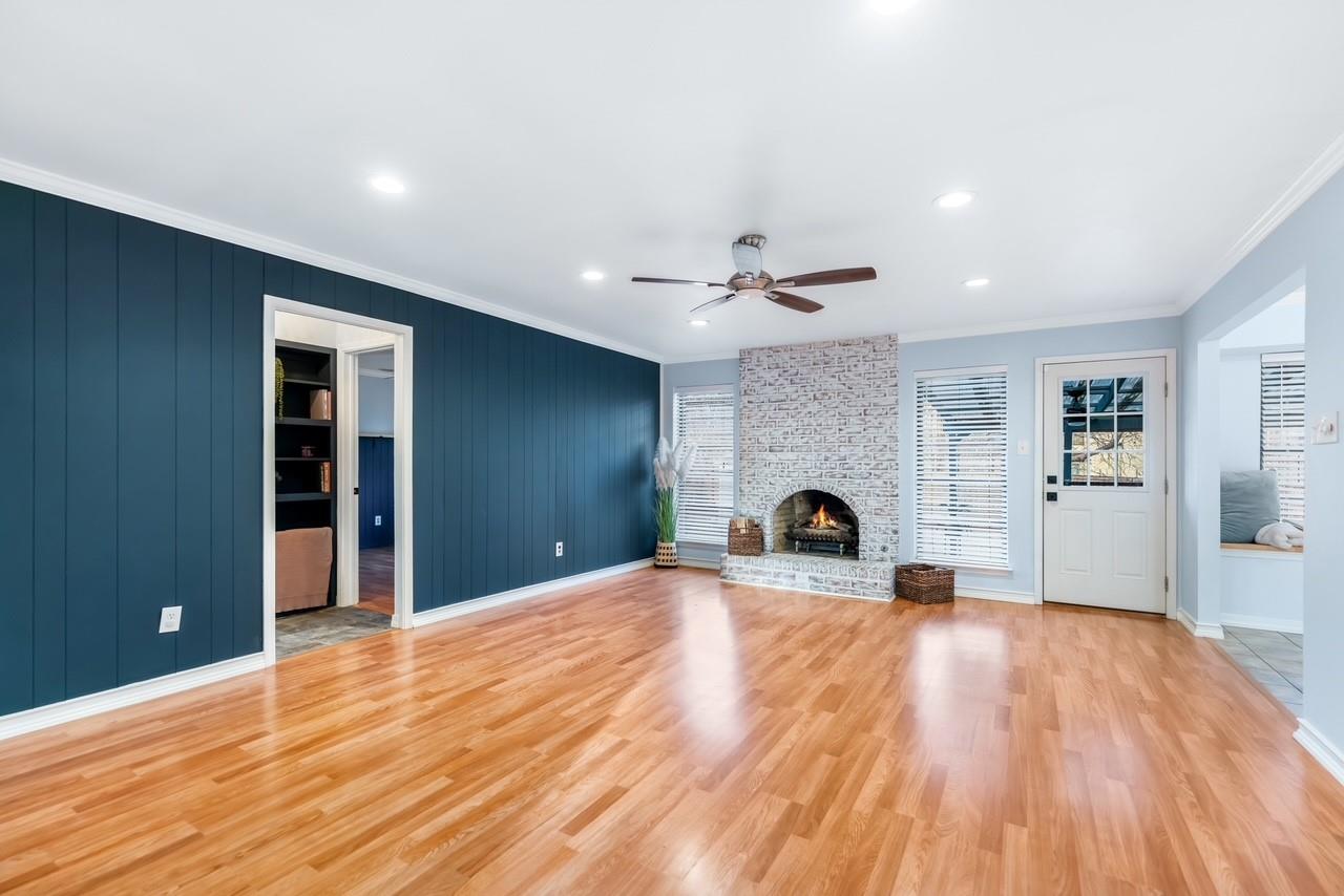 208 Woodmont Dr, Georgetown, TX 78628