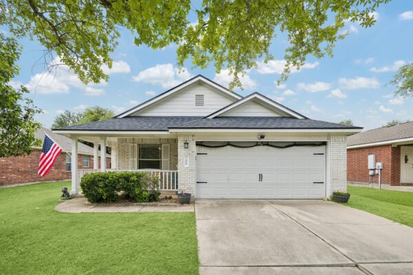 200 Bubbling Brook Dr, Hutto