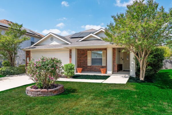 110 S Creek Bend Dr, Hutto