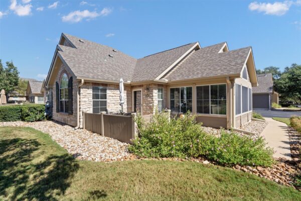30 Wildwood Dr #32, Georgetown