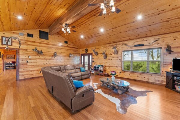 2951 County Road 360 None, Bartlett