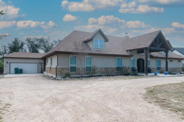 201 Ash Juniper Way, Bertram