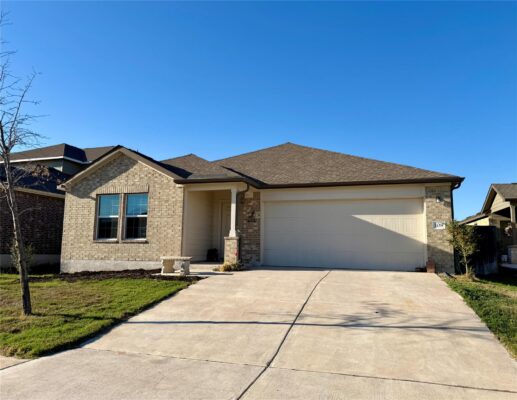 108 Esparza Dr, Bastrop