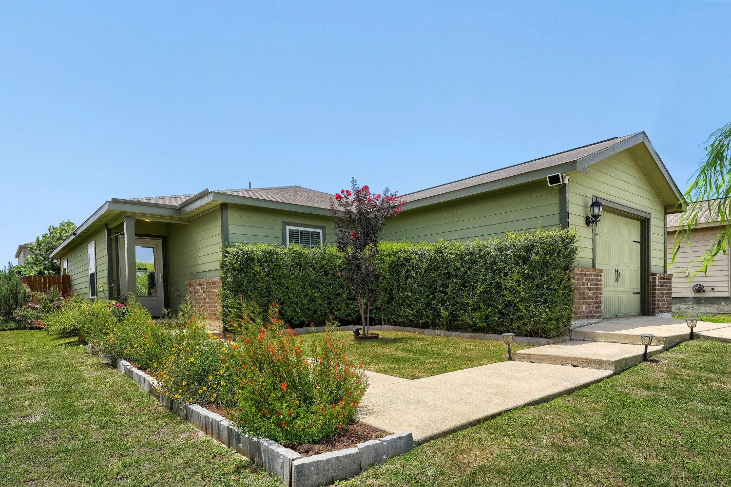 116 Millers Loop, Jarrell, TX 76537