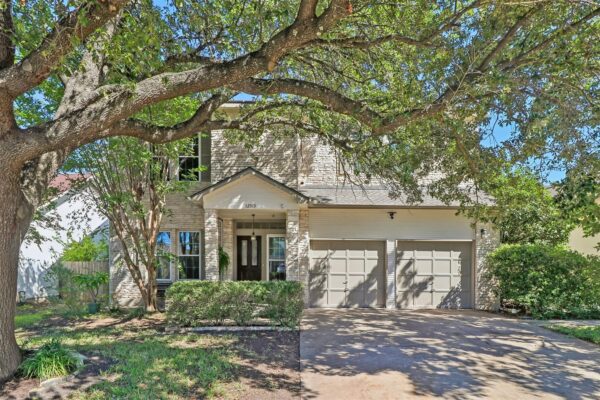 12513 Hunters Chase Dr, Austin