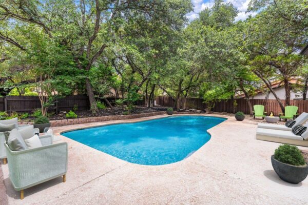 201 Timpanagos Dr, Lakeway