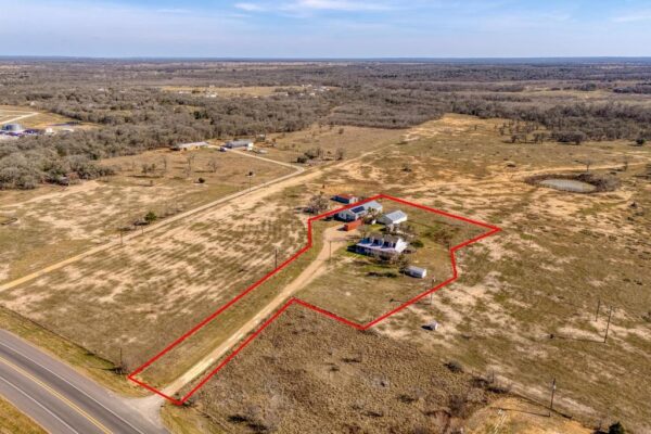 829 State Highway 21 Hwy W, Cedar Creek
