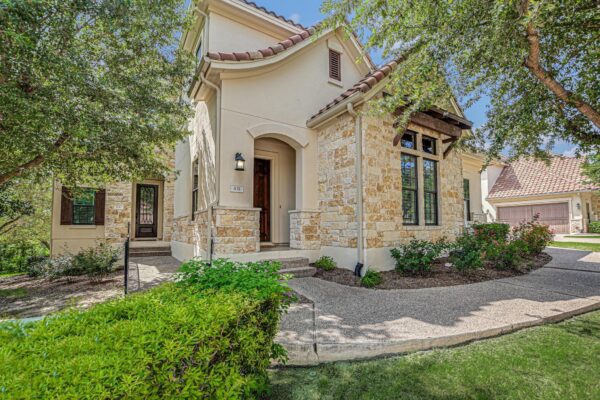 2210 University Club Dr #4B, Austin