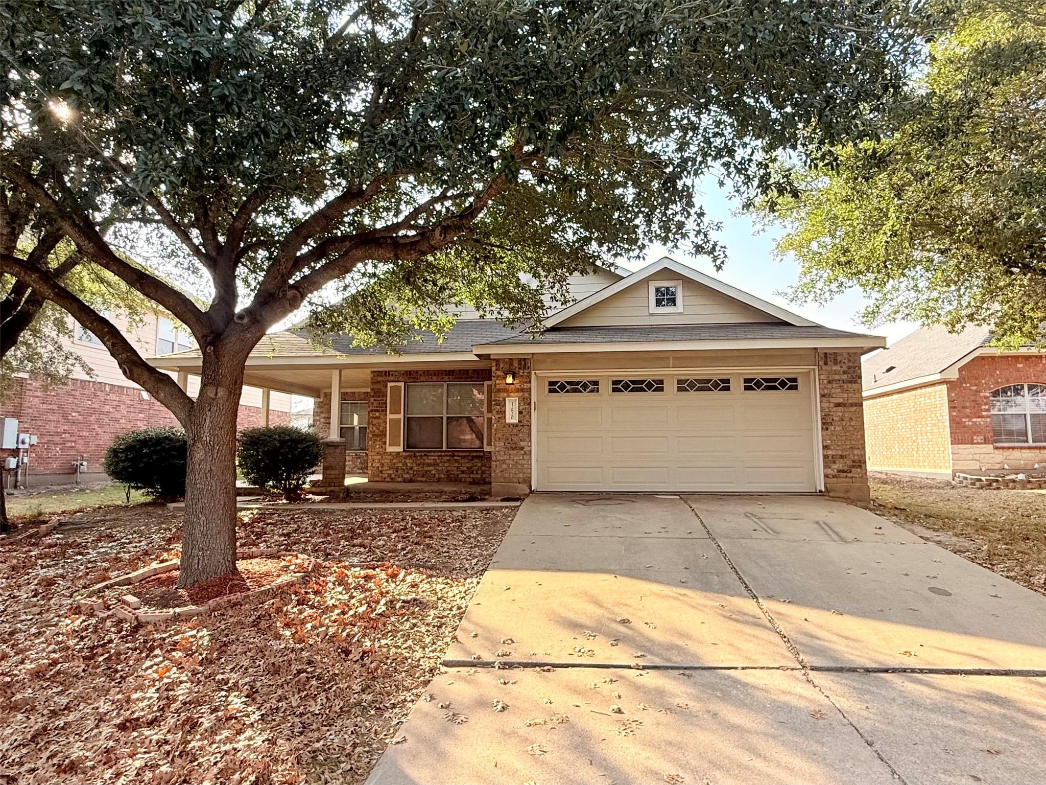 12820 Waynespur Ln, Elgin, TX 78621