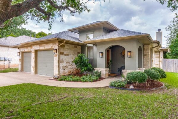 2221 Rio Brisas Cv, Round Rock