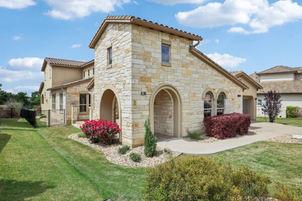 109 Charmstone Ln, Georgetown