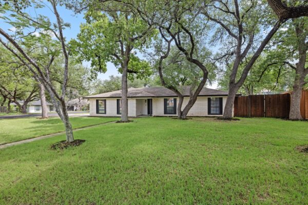 9201 Robins Nest Ln, Austin
