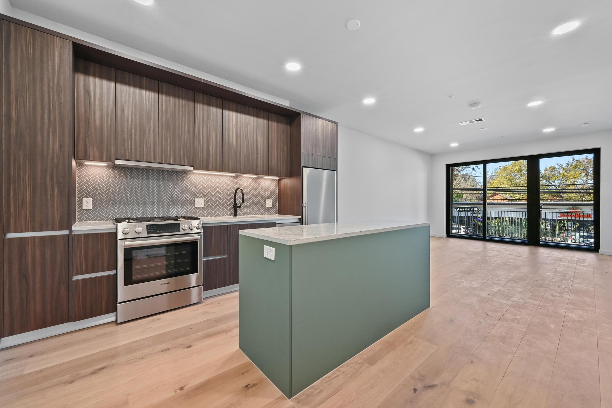 2209 S 1st St #218, Austin
