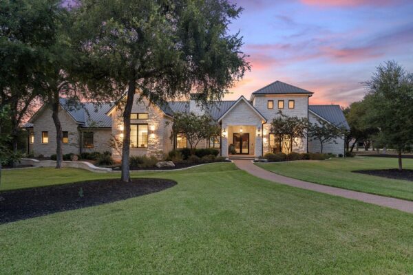 2025 Running Creek Dr, Salado