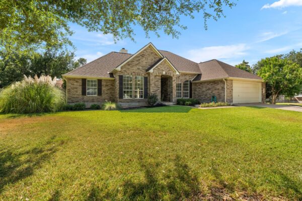 819 Blue Spring Cir, Round Rock