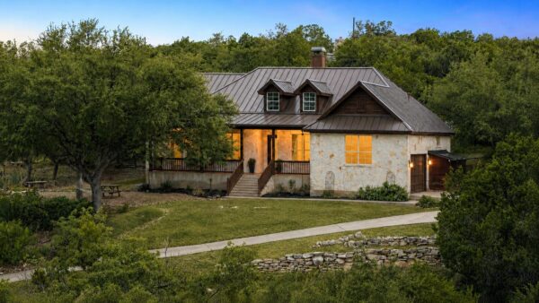 1906 Bee Creek Rd, Spicewood