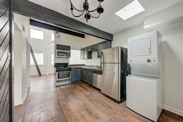 1010 W 23rd St #2, Austin