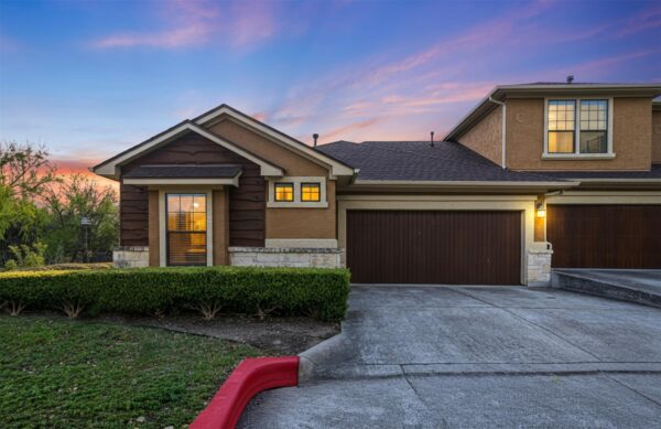 6705 Covered Bridge Dr #8, Austin