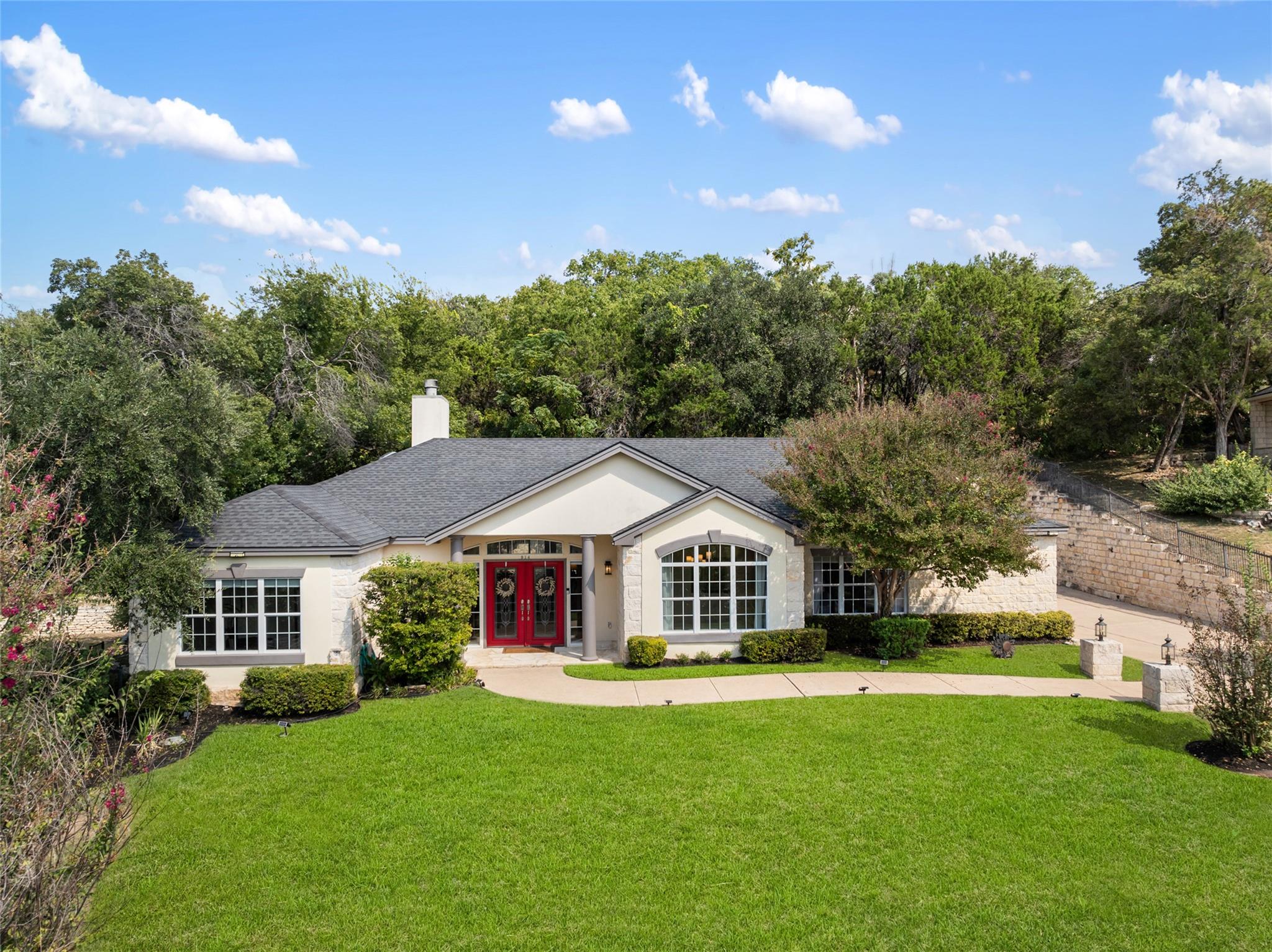 914 Challenger None, Lakeway, TX 78734