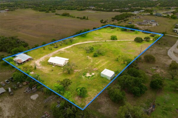 1301 Live Oak Trl, Liberty Hill