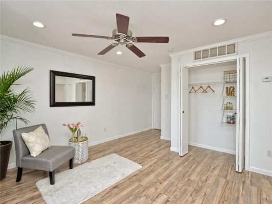 1840 Burton Dr #226, Austin