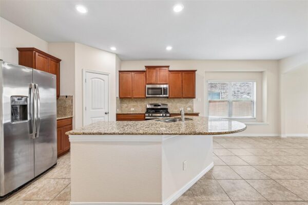 328 Shale Cir, Buda